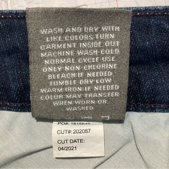 TORRID Sz 16R Boyfriend Straight Vintage Stretch Mid-Wash High Rise  Jeans NEW - Picture 9 of 11